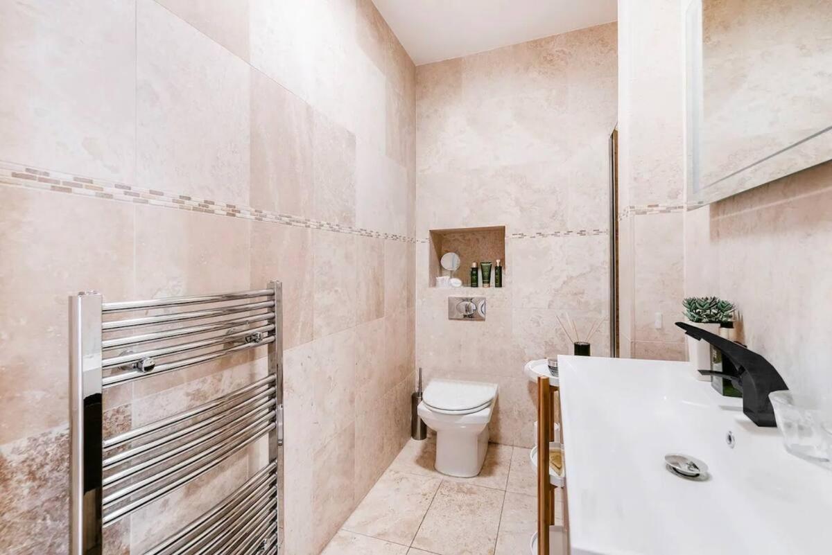 Apartament Awesome Leicester Sq! Fashion Flat For Theatre Families And Happy Friends Londyn Zewnętrze zdjęcie
