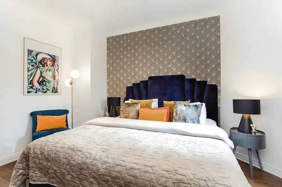 Apartament Awesome Leicester Sq! Fashion Flat For Theatre Families And Happy Friends Londyn Zewnętrze zdjęcie