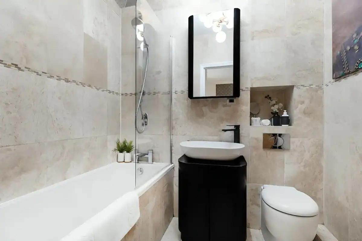 Apartament Awesome Leicester Sq! Fashion Flat For Theatre Families And Happy Friends Londyn Zewnętrze zdjęcie